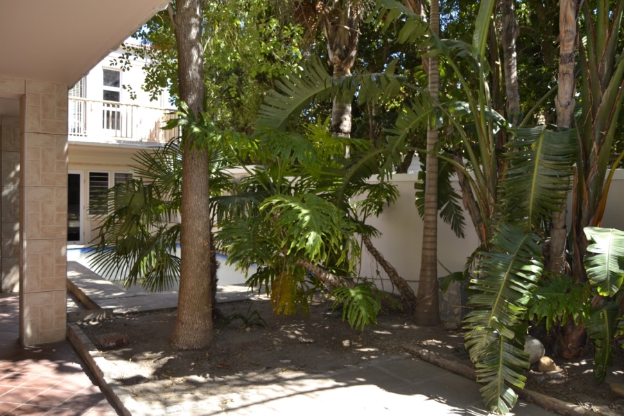 To Let 5 Bedroom Property for Rent in Heritage Park Western Cape